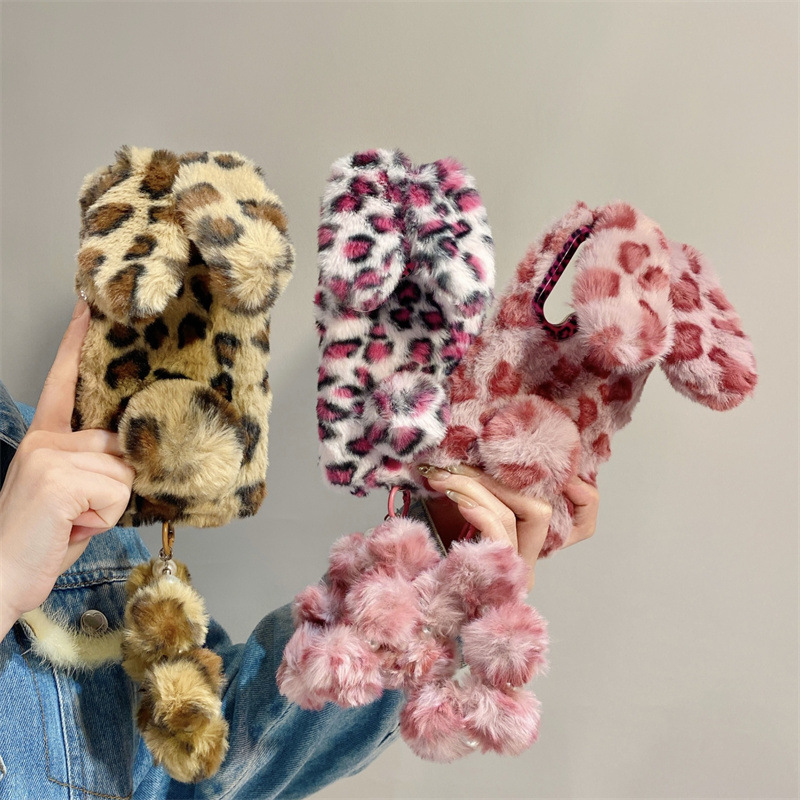 Coque de téléphone en peluche  - Samsung Galaxy S25 avis et prix